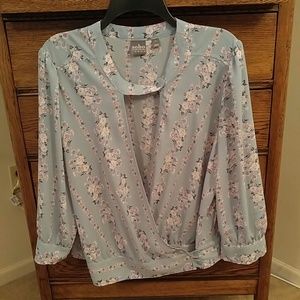 ❌SOLD❌ NY&Co Soho blouse